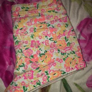 Women’s flowery shorts